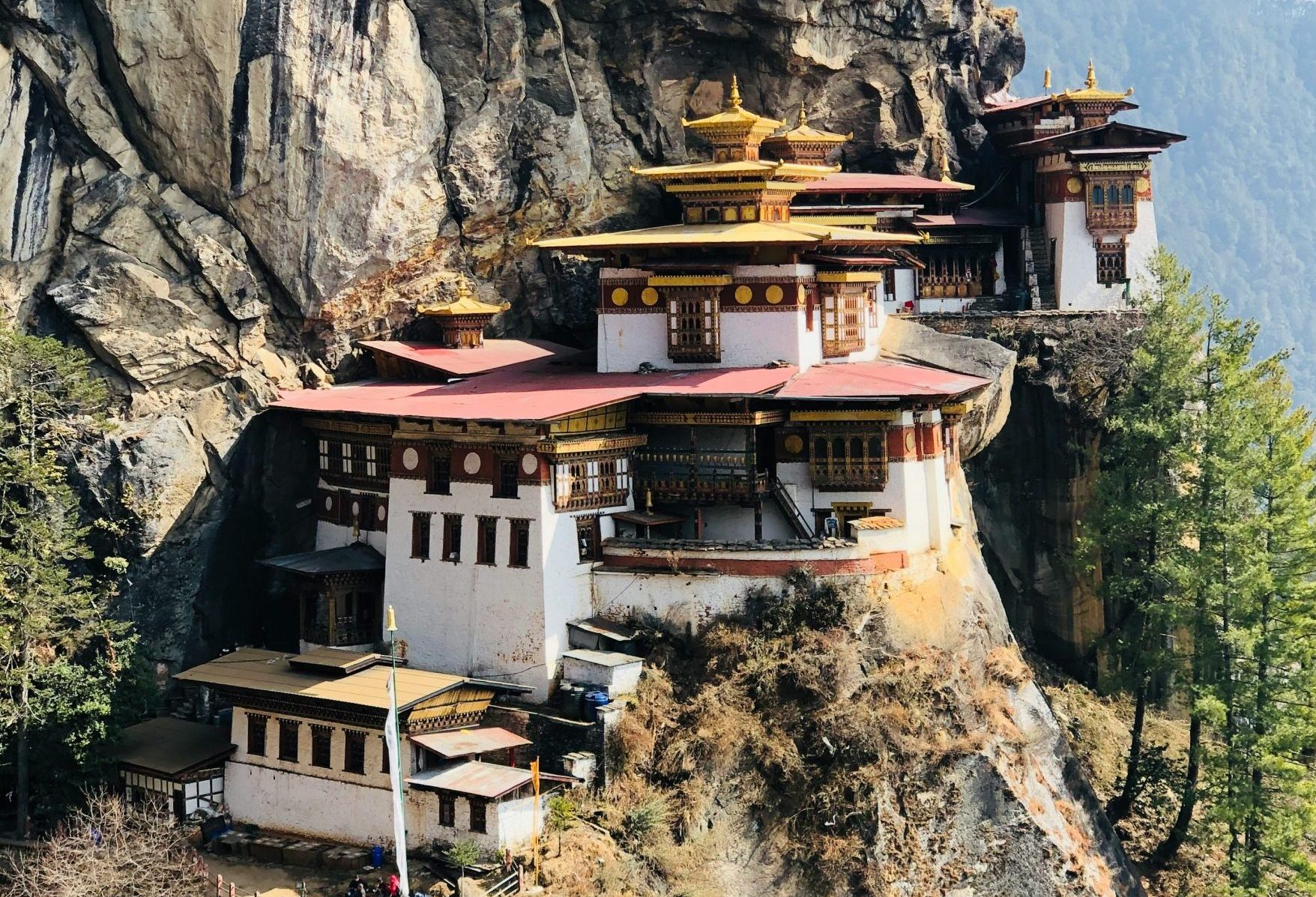 Essence of Bhutan                                                    3 Days